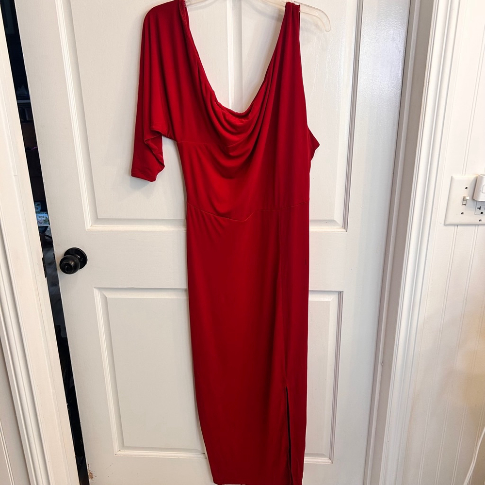 Women's Soncy Dress Size 1 (14-16) one sleeve Burgundy/red